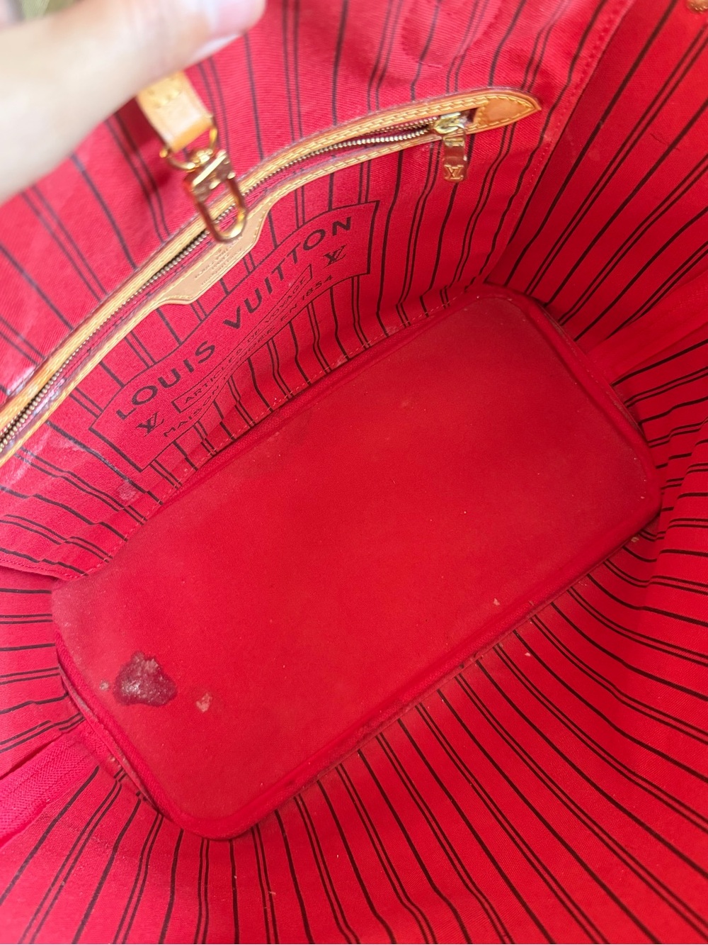 Louis Vuitton Monogram Neverfull Tote - Brown with Pink-Striped Interior - Picture 12 of 15